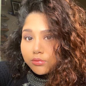 Meet your Posher, Pratista